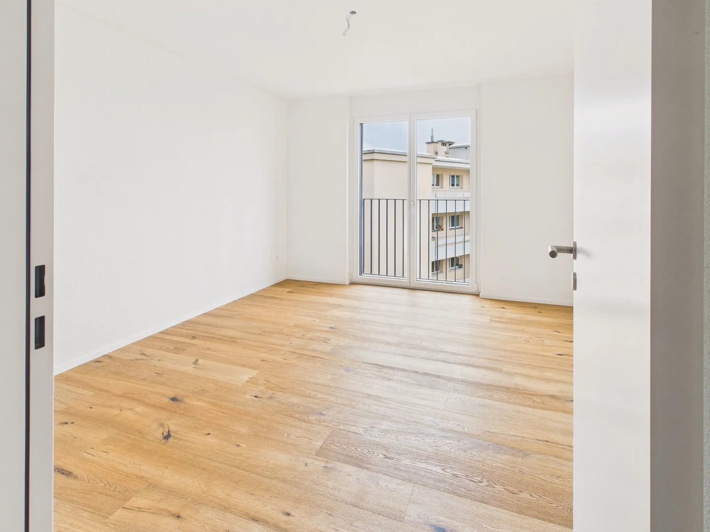 First Rental - Stylish 4.5-Room Apartment in Attractive Location - Photo 6 of 13