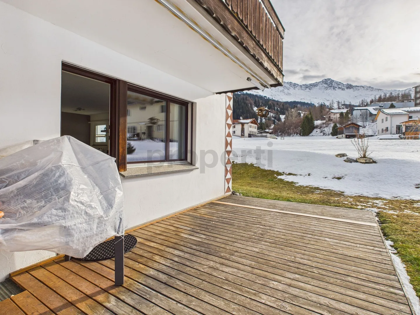 Charmante 3.5-Zimmer Wohnung mit Terrasse in Churwalden - Photo 1 of 11