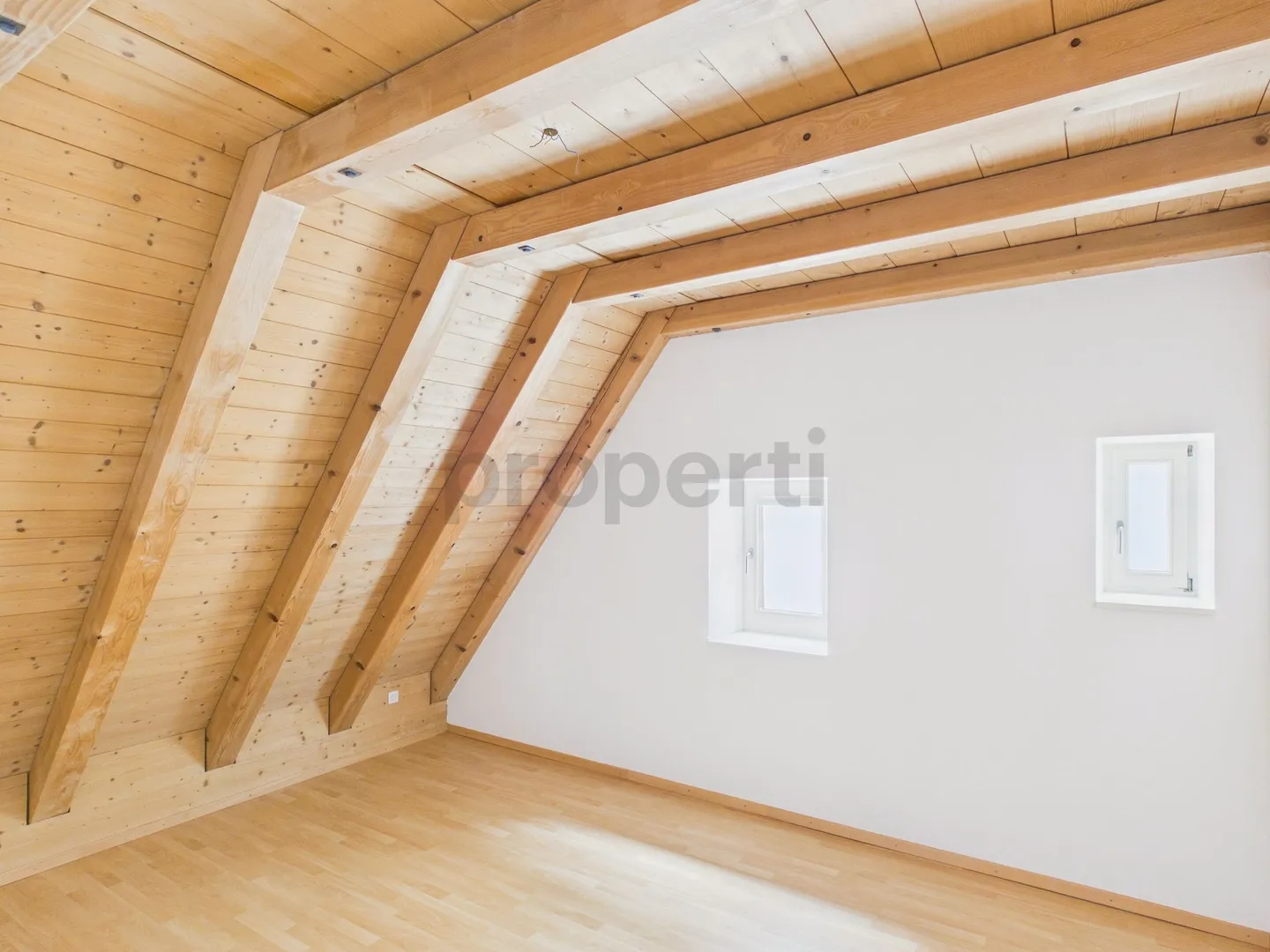 Charming 5.5-Room Farmhouse with Balcony, Muttenz - Photo 10 of 13