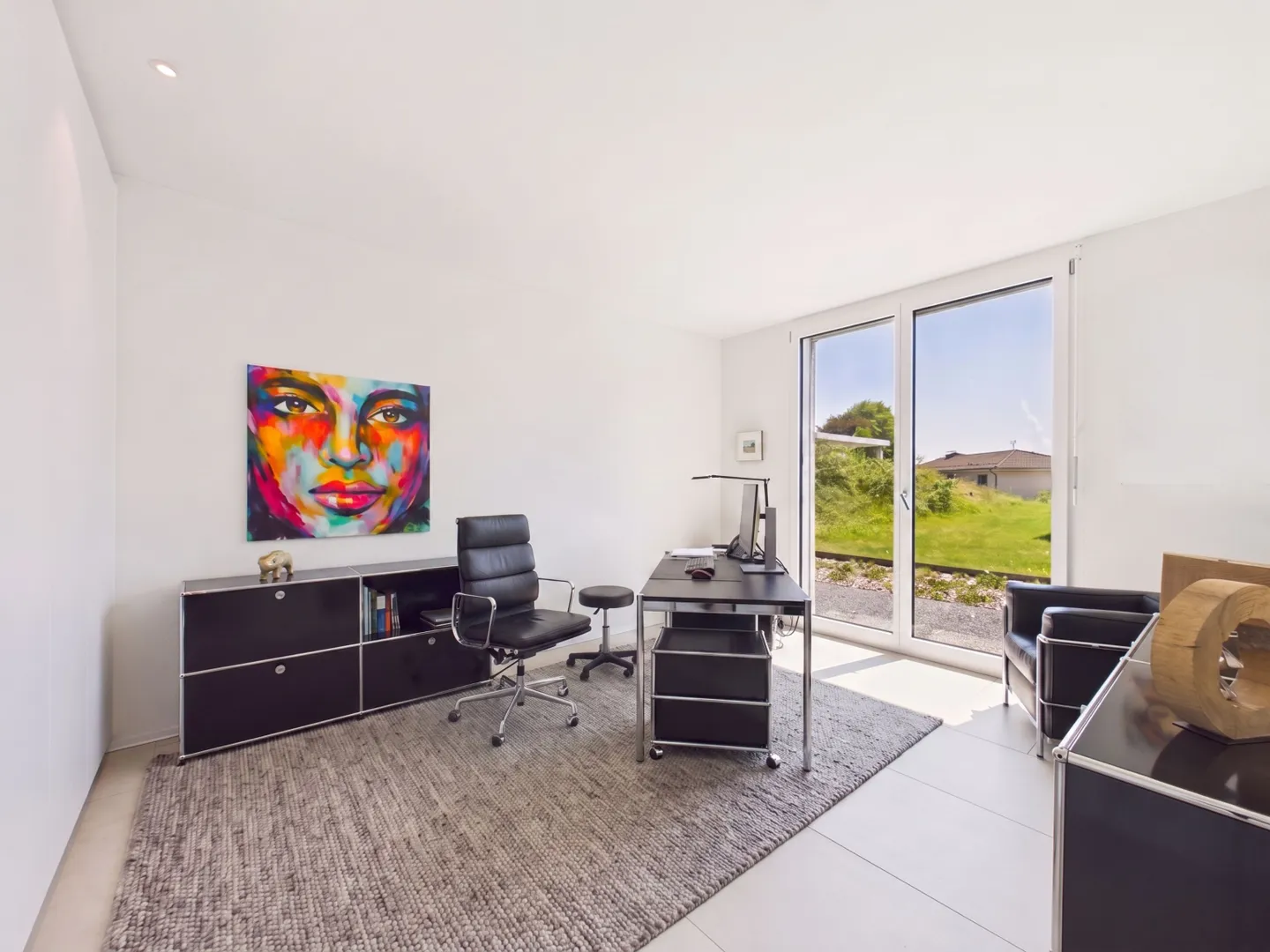 Newly built single-family home with modern comfort in Lostorf - Photo 9 of 13