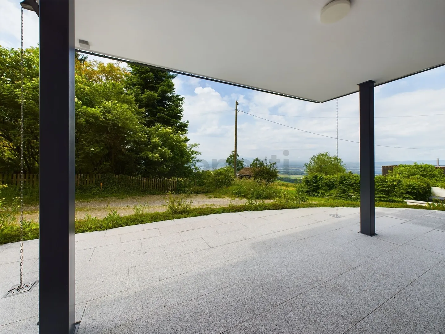 Bright 3.5-Ground Floor Apartment with Stunning Lake & Mountain Views in Hausen am Albis - Photo 8 of 9