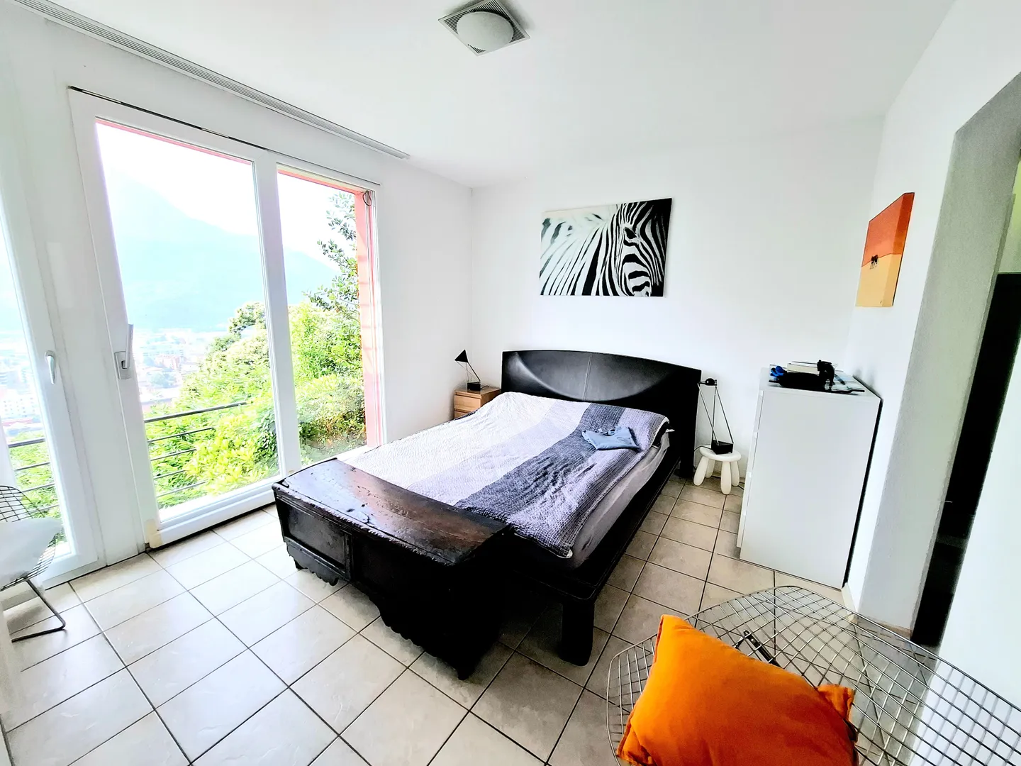 Exklusives Einfamilienhaus mit 4,5 Zimmern in Bellinzona, TI mit atemberaubendem Blick - Foto 7 von 12