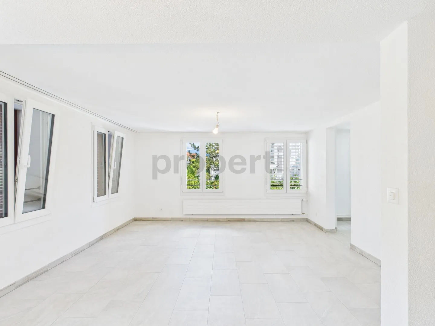 Charming and Sunny Home in the Green with this 3.5-Room Apartment in Ebnat-Kappel - Photo 7 of 12