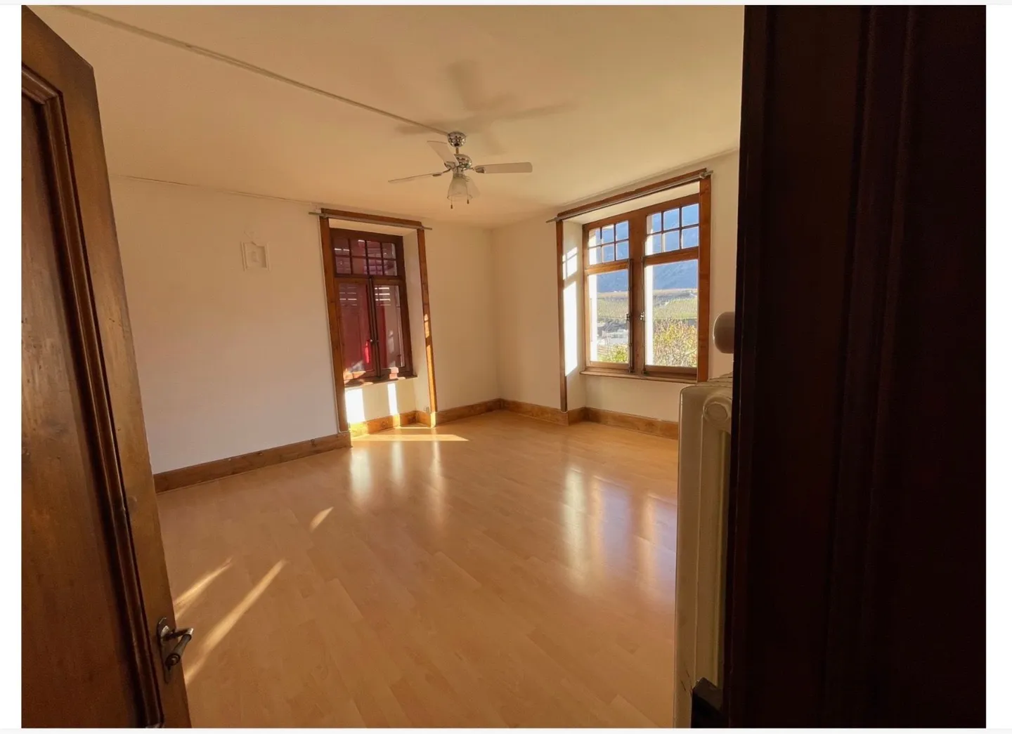 Magnifico appartamento di 4.5 stanze nel cuore di Sierre - fascino e autenticità - Foto 8 di 10