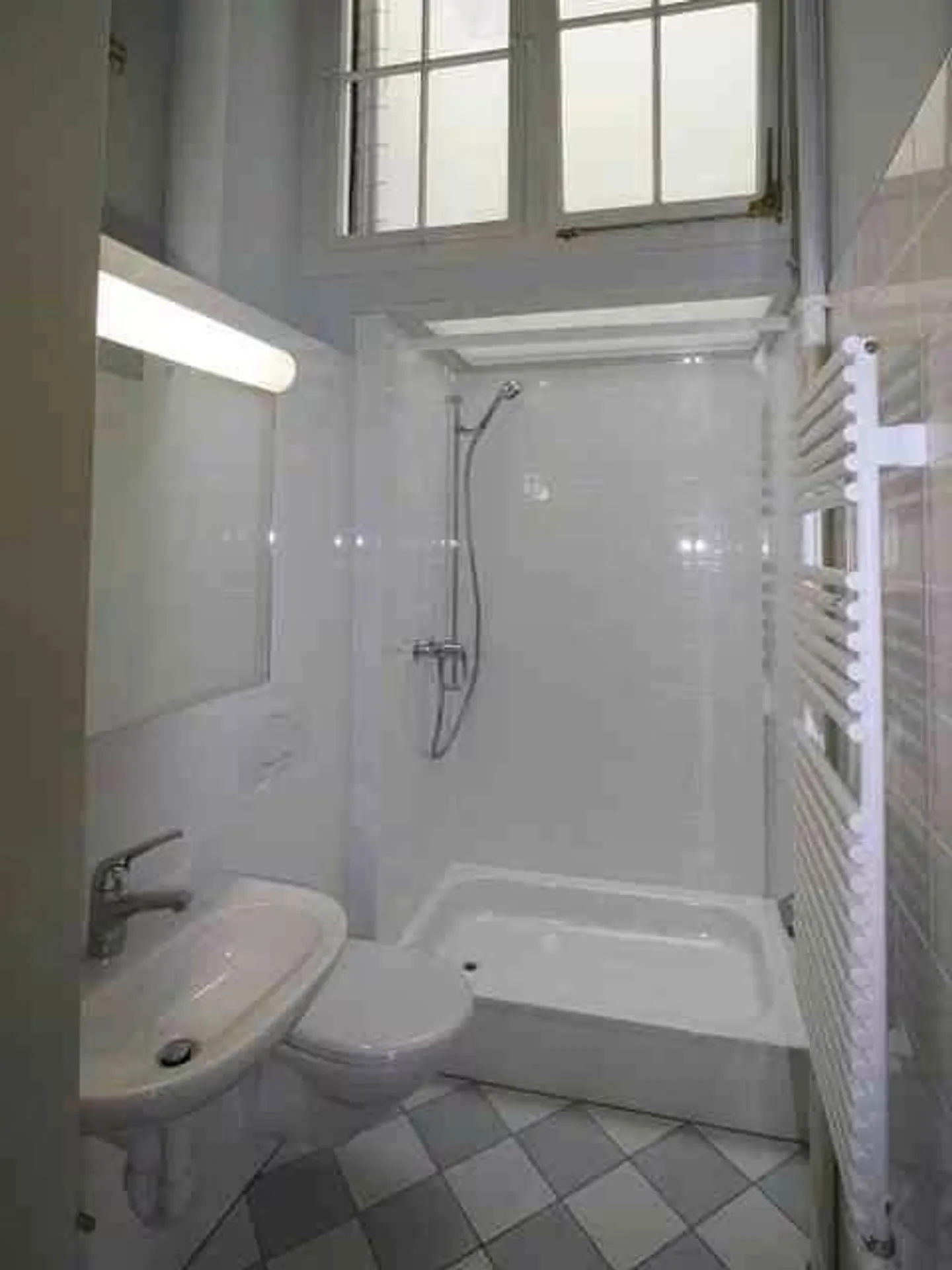 Exclusive 5.5-room apartment in the heart of Basel (temporary until July 2026) - Photo 8 of 11