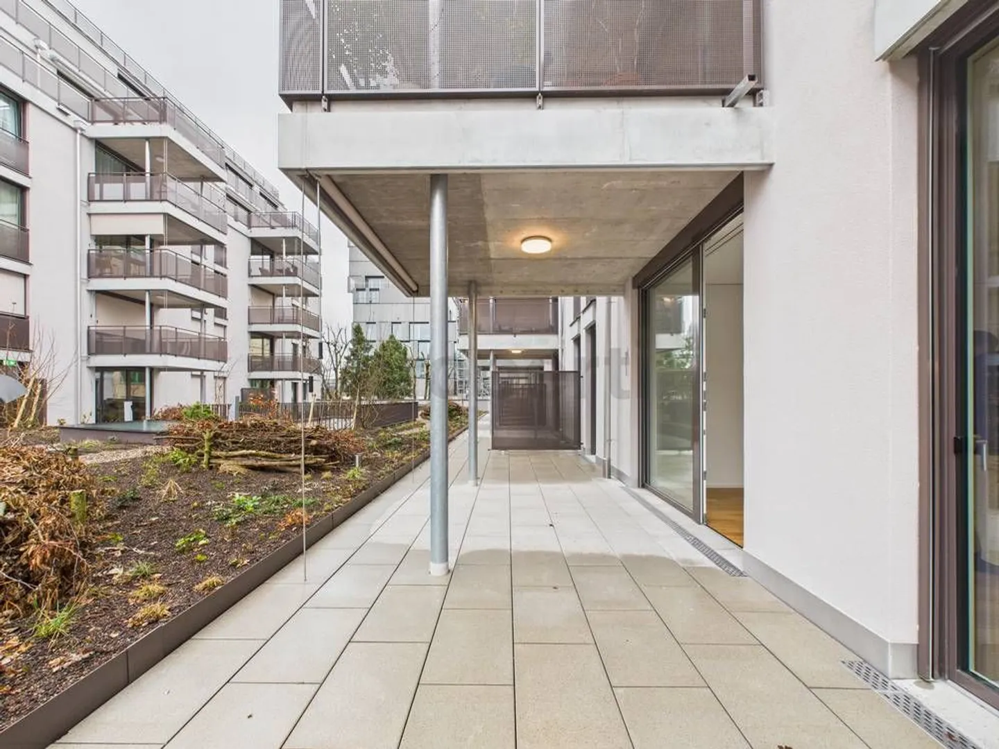 Modernes Apartment mit Balkon - Foto 7 von 8