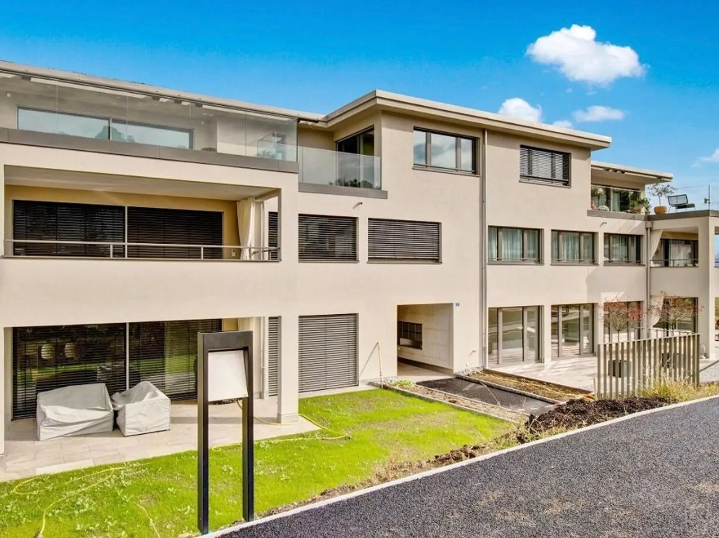 Moderne Wohnung in Richterswil - Foto 1 von 11