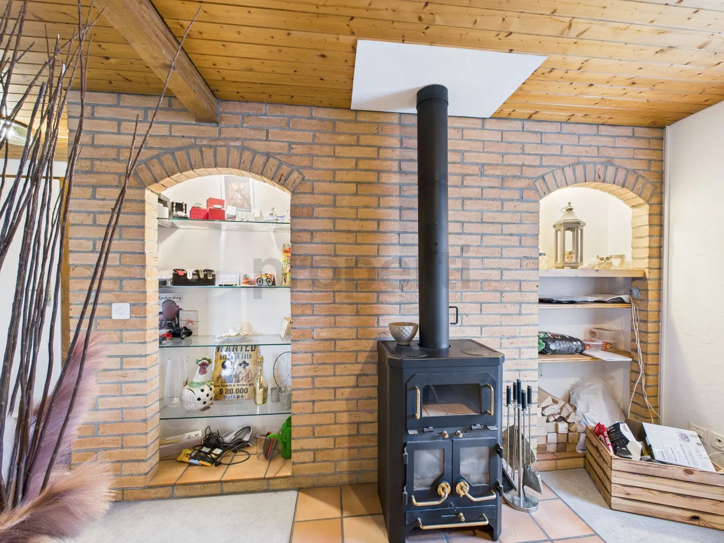 Charming 2.5-room apartment with infrared sauna and fireplace - Photo 2 of 7