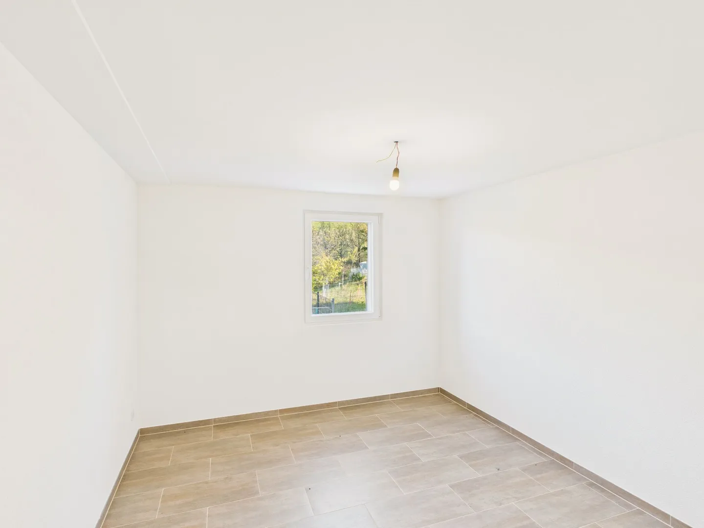 Appartamento luminoso di 4,5 stanze con giardino d'inverno - Foto 7 di 13