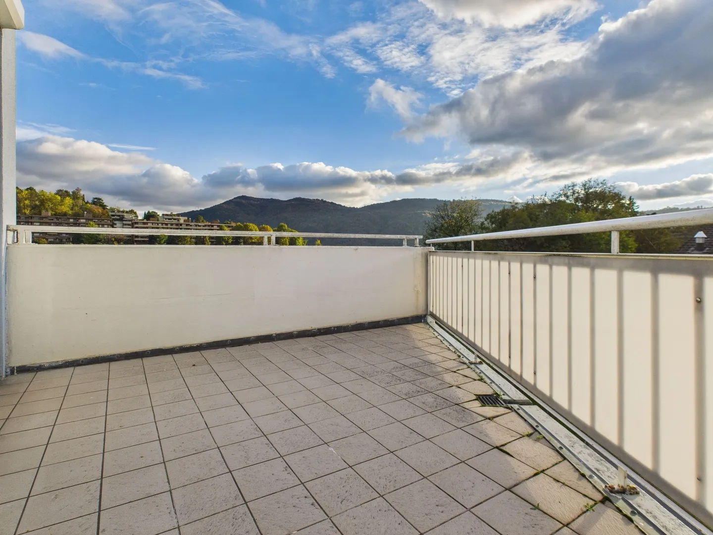 Bright and spacious penthouse in a central location - Photo 12 of 13