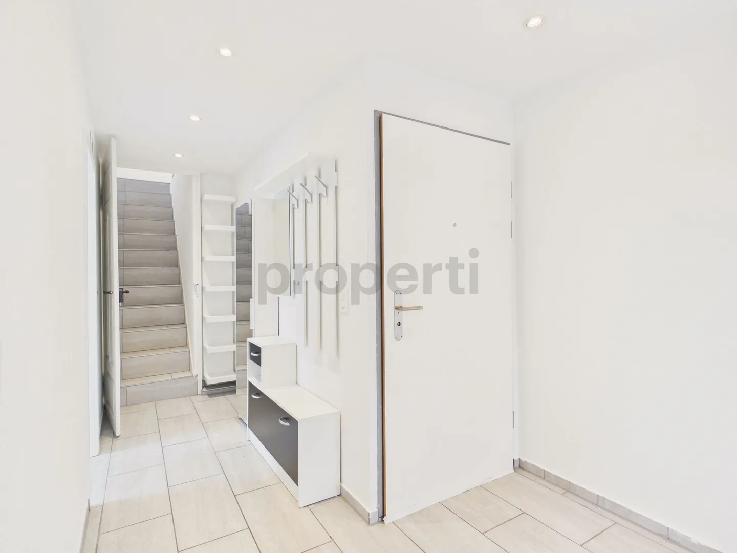 Charmante appartement 3.5 pièces à Rorschach avec vue sur le lac - Photo 8 sur 13