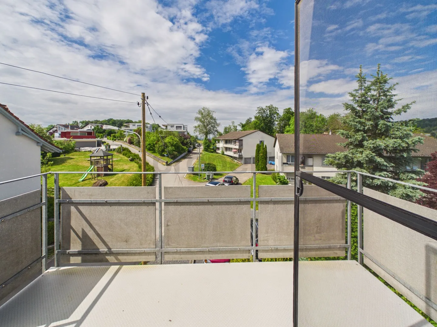 Moderno appartamento mansardato di 3.5 locali con balcone, Obfelden - Foto 11 di 13