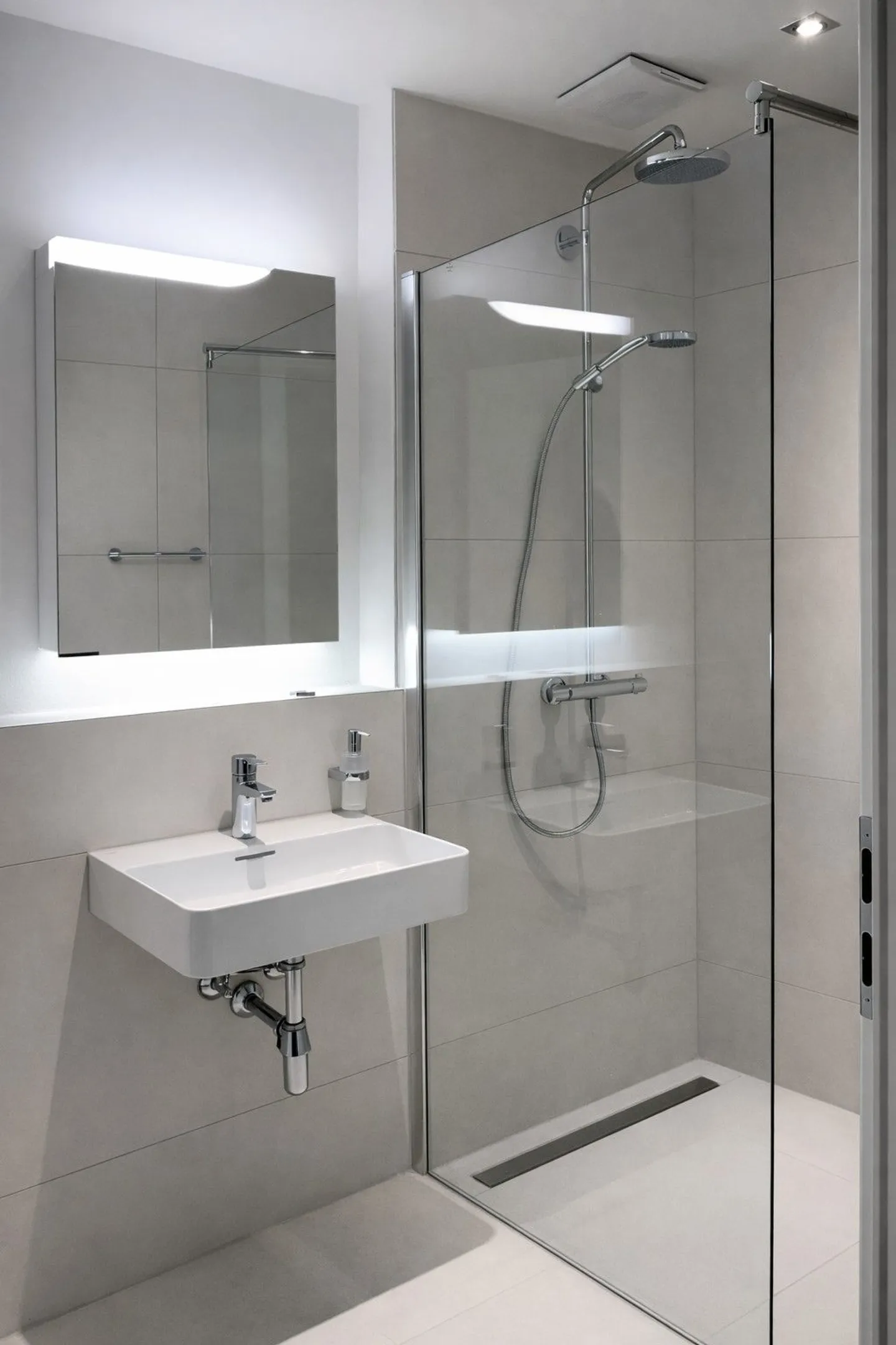 Condominio esclusivo di 4,5 stanze con panorama alpino in villa storica - Davos Platz - Foto 8 di 12