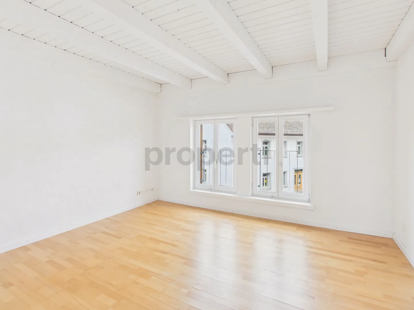 Cozy 4.5-room attic apartment with balcony in Beringen - Photo 7 of 13