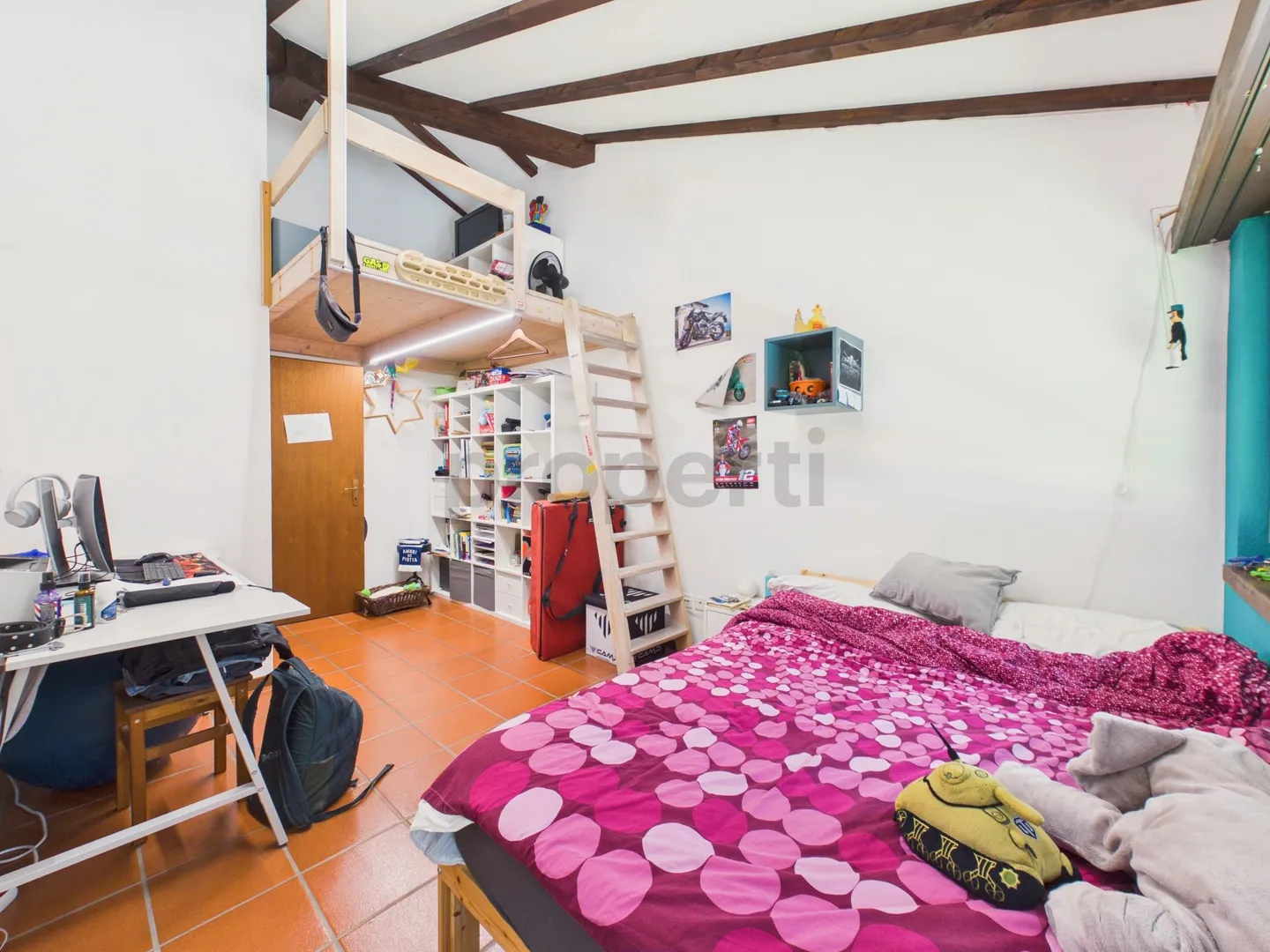 Elegante 4,5-Zimmer-Wohnung in einer Doppelhaushälfte mit Garten, Arbedo-Castione - Foto 7 von 13