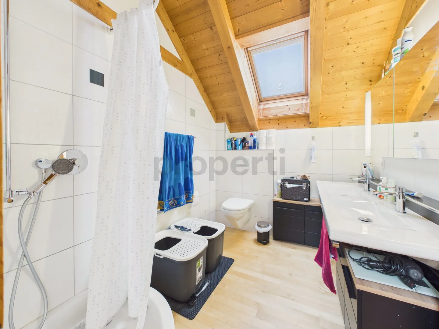 Casa unifamiliare esclusiva e moderna con molto comfort e vista non ostacolata - Foto 9 di 13