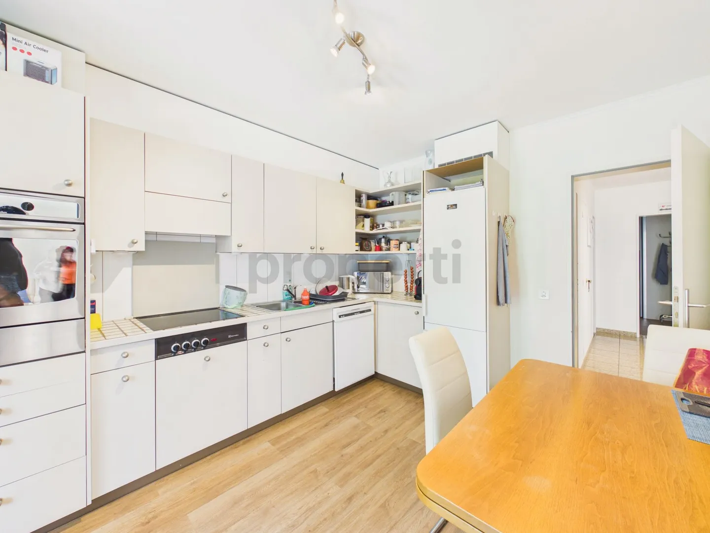 Modernes 3.5-Zimmer-Apartment mit Balkon, Liestal - Foto 4 di 13