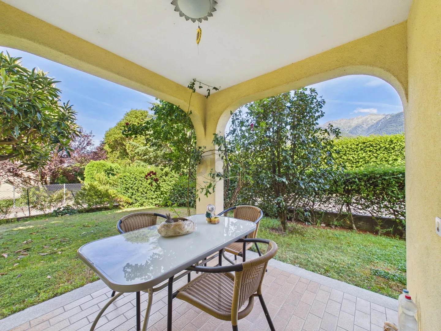 Affascinante casa familiare con giardino - Foto 11 di 13