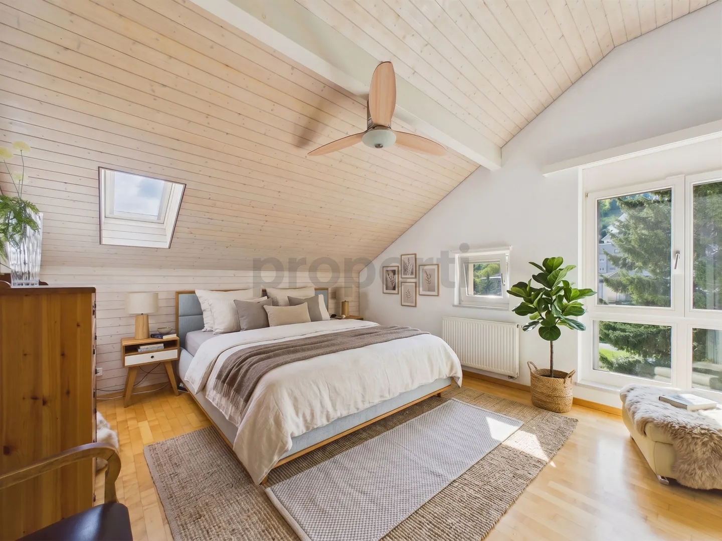 Quiet 5.5-Room Maisonette: Balcony in the Green, 4 Bedrooms & Large Hobby Room - Photo 5 of 13