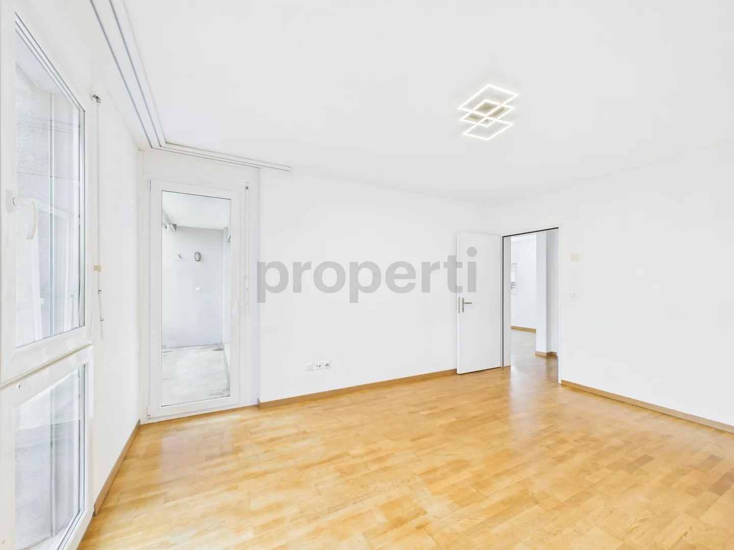 Appartement élégant de 3,5 pièces dans un emplacement recherché à Zurich - Photo 6 sur 12