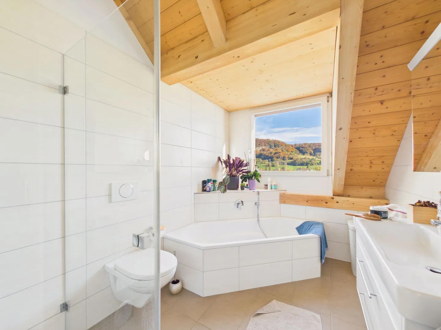 Einzigartige 4.5-Zimmer-Dachwohnung mit Galerie und Weitblick in Kaufdorf - Foto 9 von 12