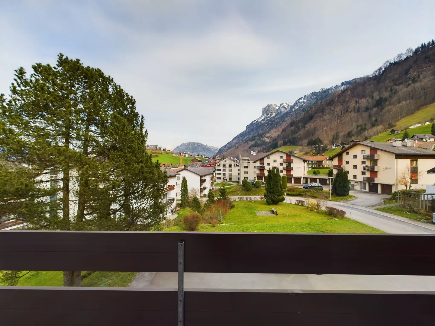 Charming 2-room apartment with balcony and garage in Emmetten - Photo 9 of 11