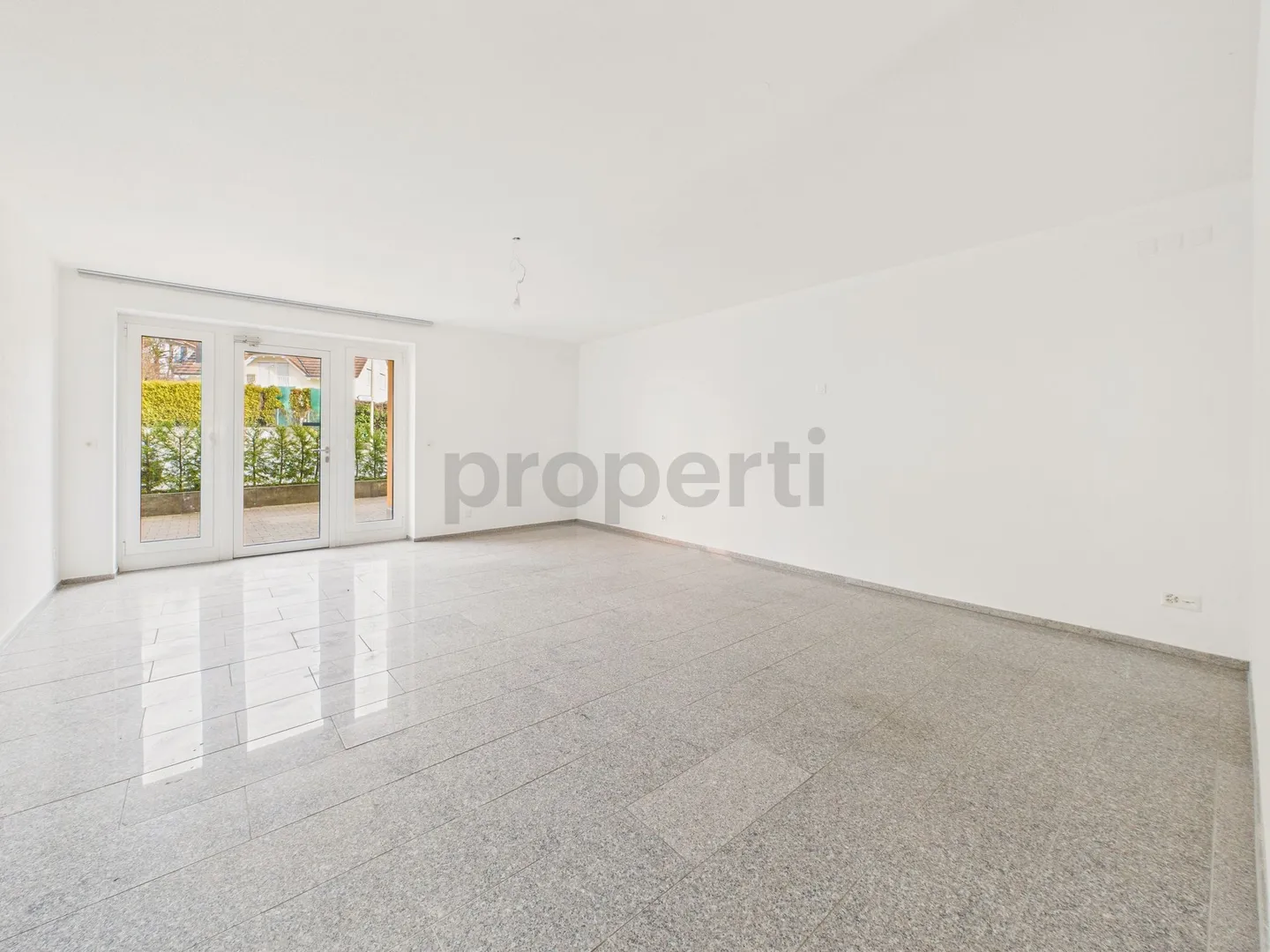 Ihr neues Zuhause - Helle 3.5-Zimmer-Wohnung mit sonnigem Gartensitzplatz - Photo 1 of 9