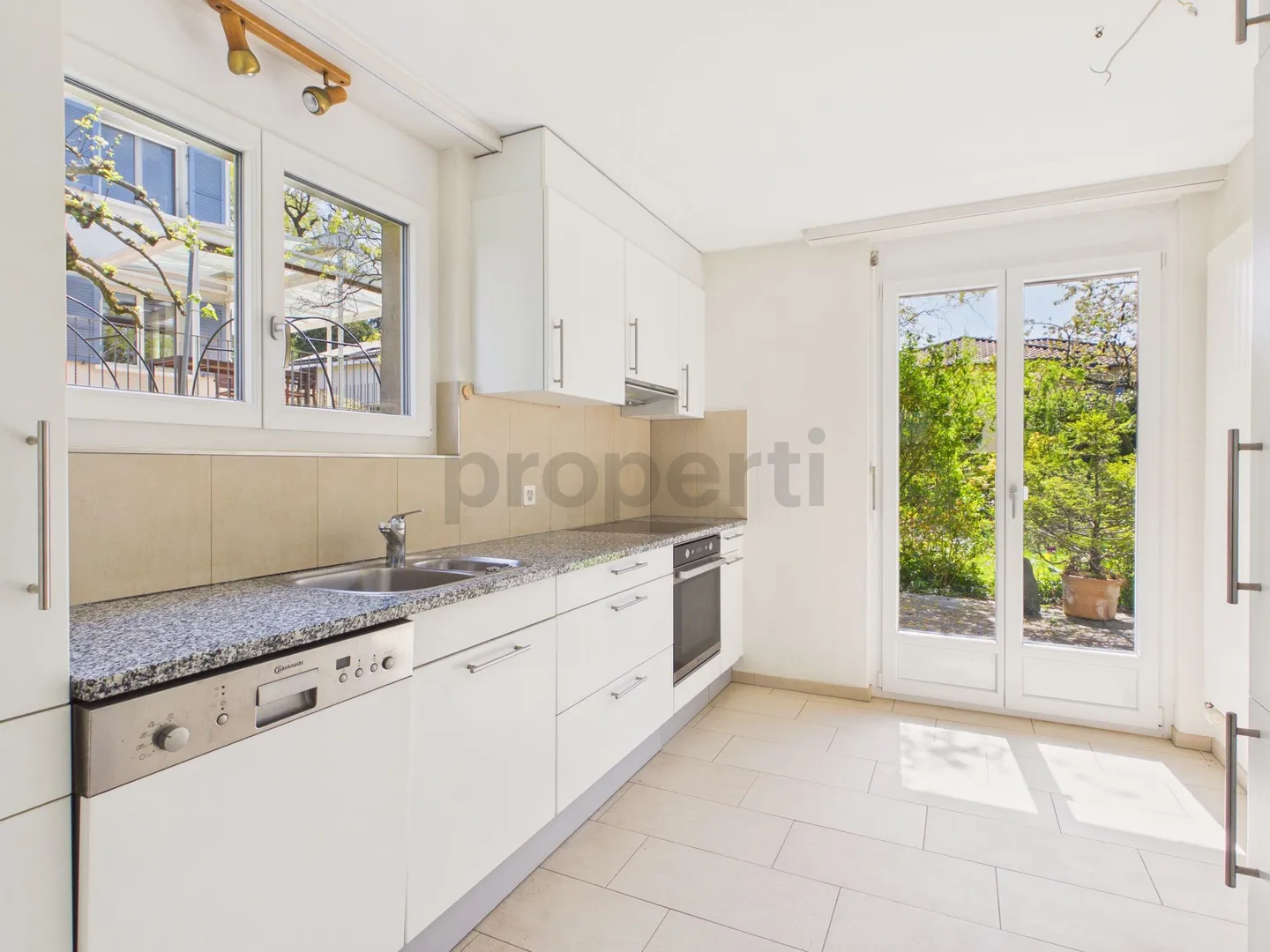 Charming 4.5-room single-family house with garage, Dornach - Photo 4 of 10