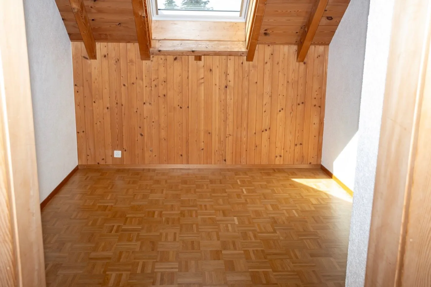 Appartamento affascinante 3.5 stanze nel verde con vista sulla foresta - Foto 6 di 10