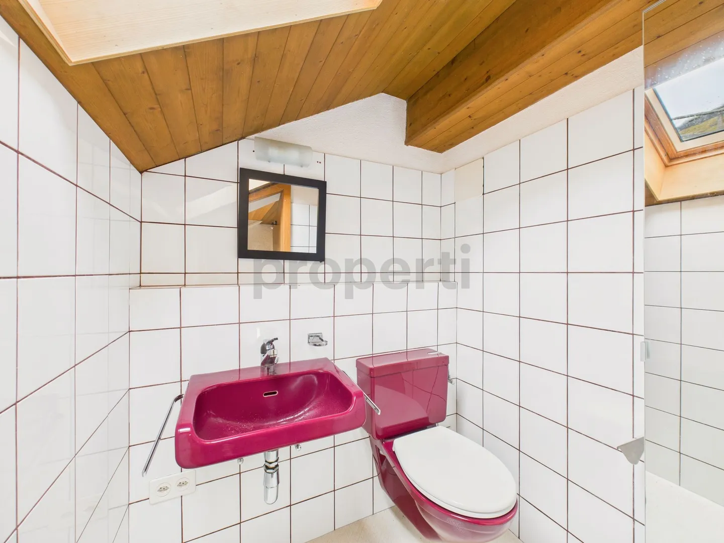 Spacious 3-room townhouse with balcony in Odogno - Photo 8 of 13