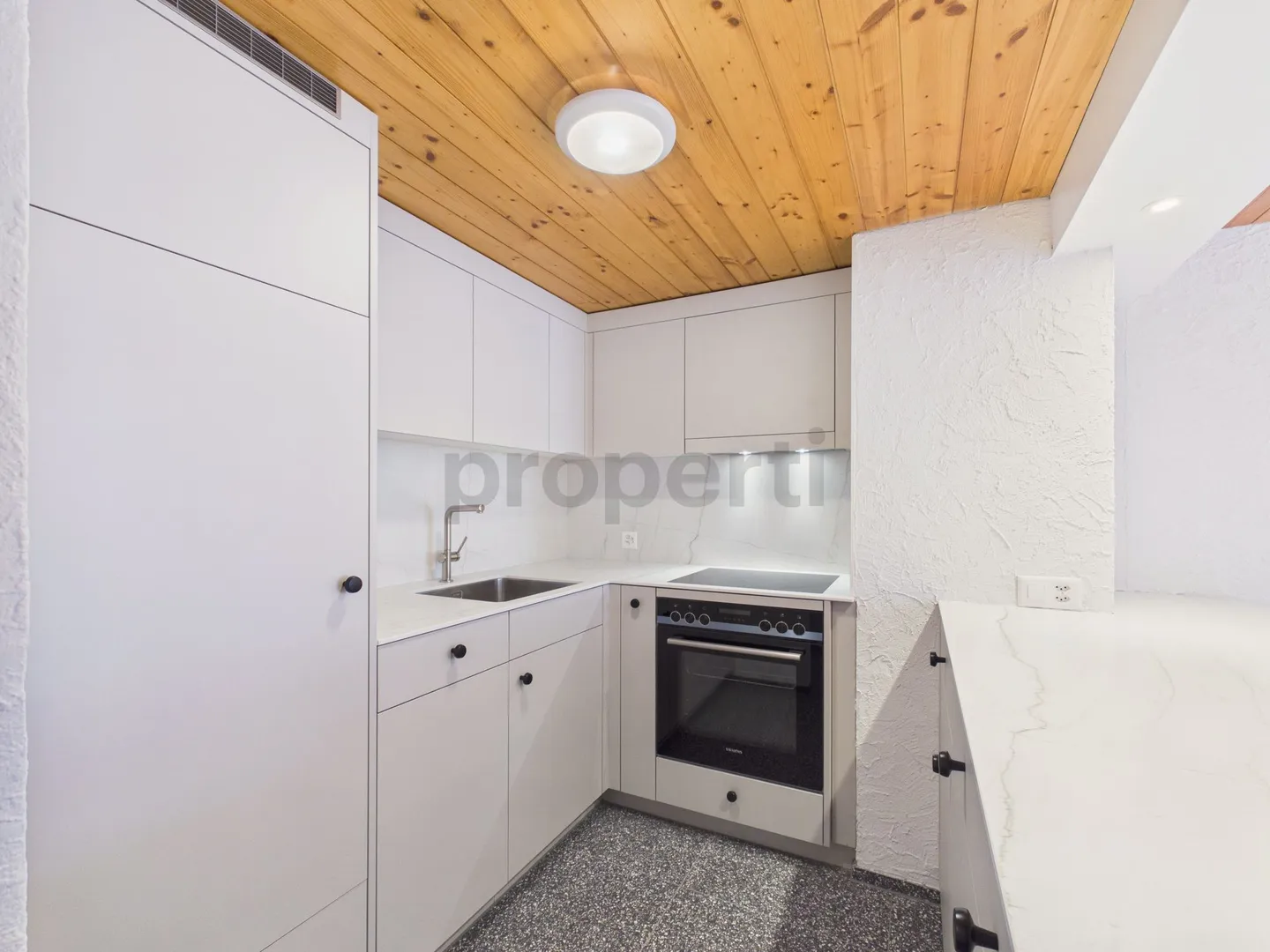 Charming 2.5-Room Apartment - Photo 5 of 11