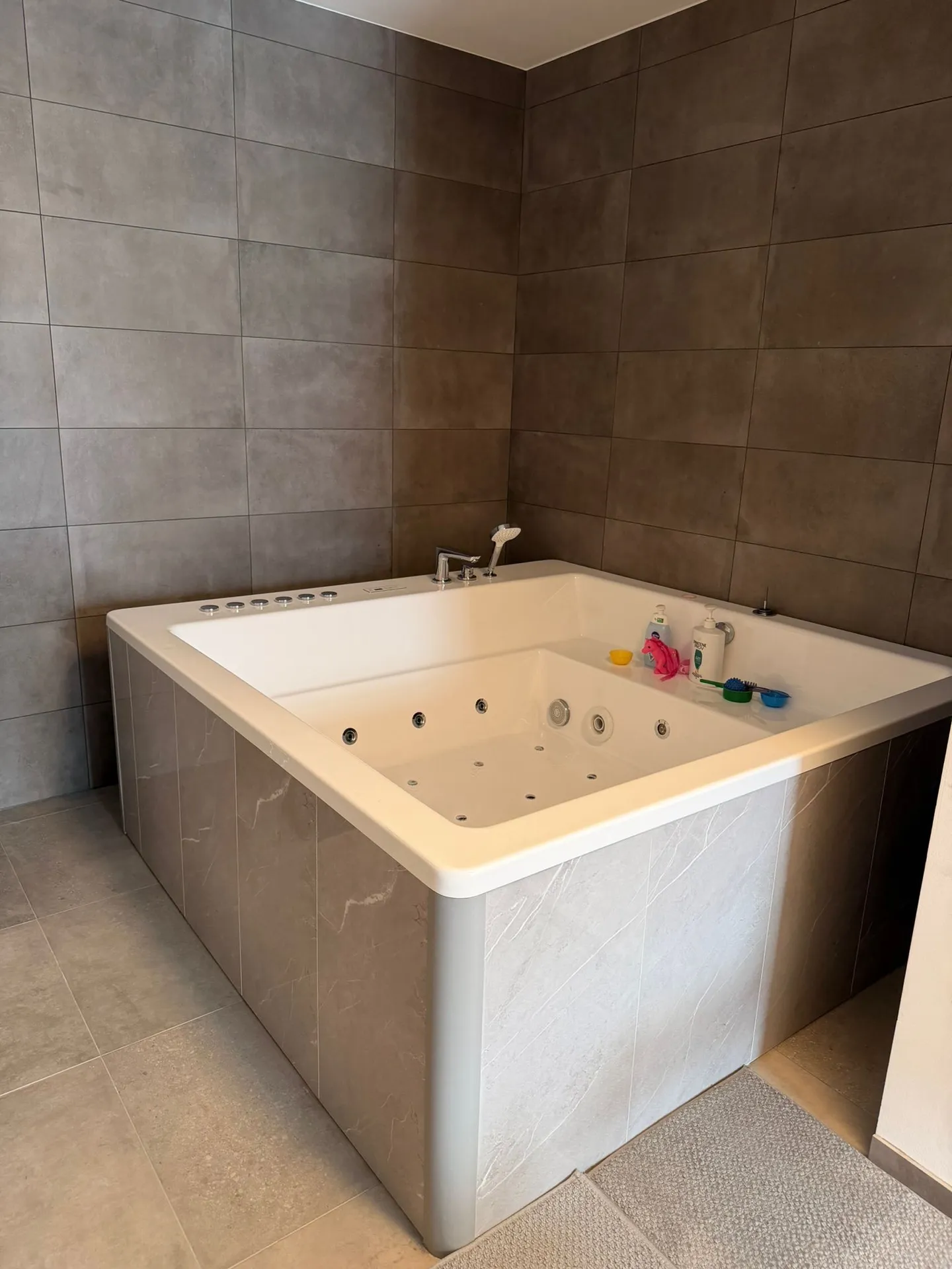 Maison mitoyenne moderne à Lens - Photo 9 sur 11