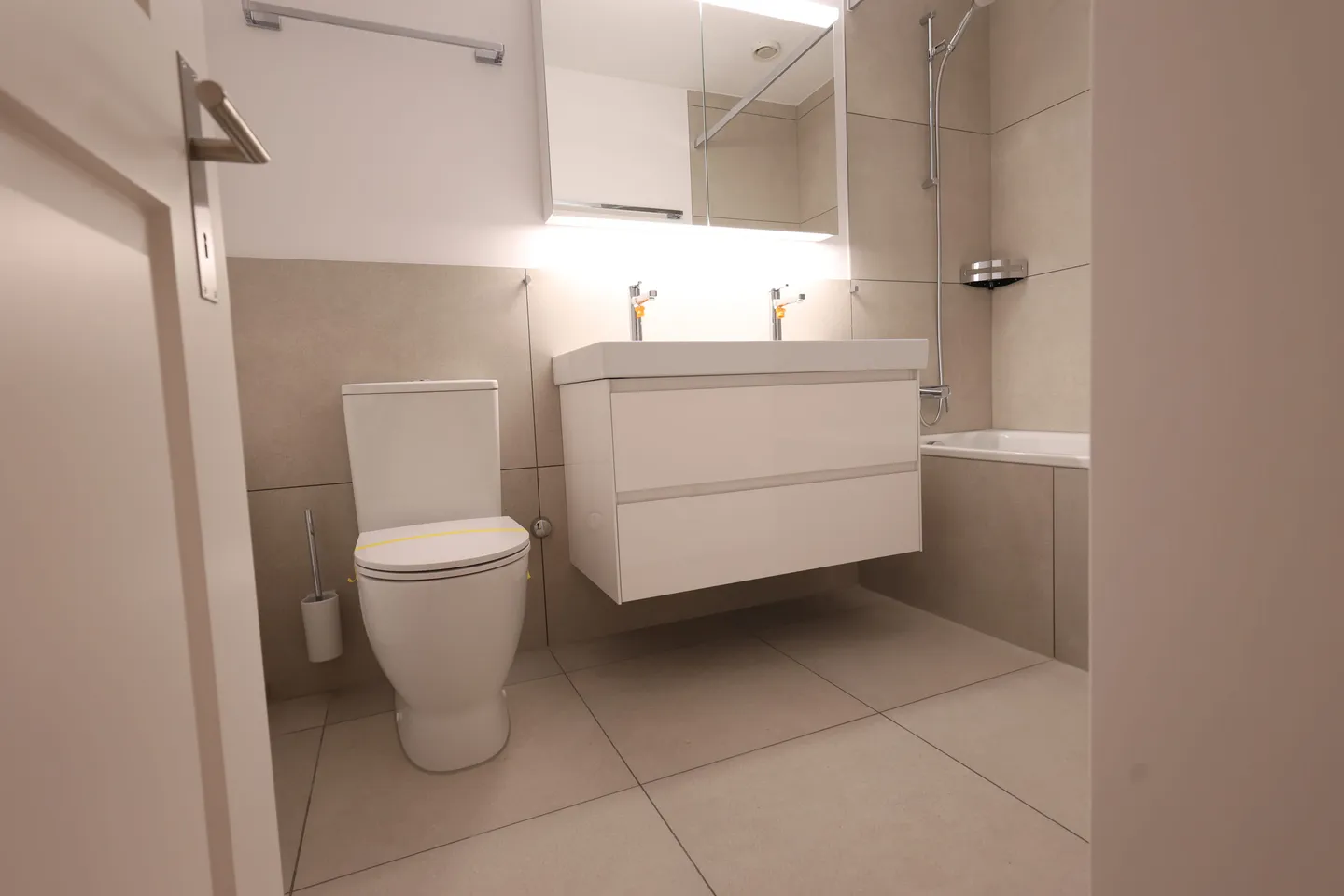 Appartement moderne de 4,5 pièces avec balcon, Gümligen - Photo 11 sur 13