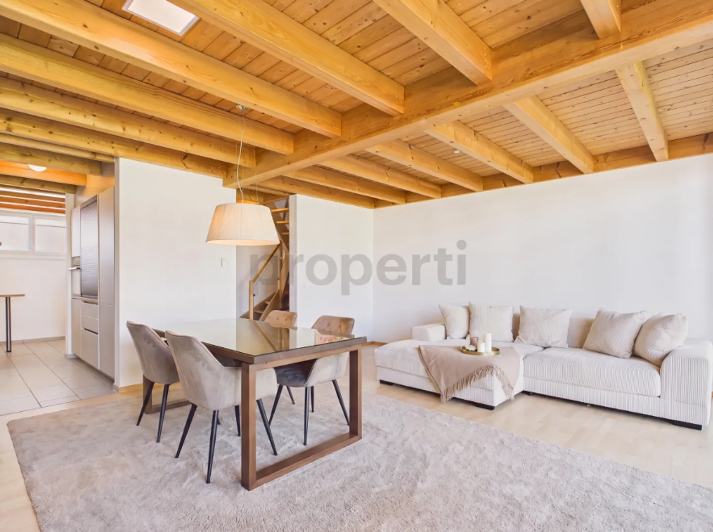 Freshly renovated (2026), ideal room layout and family-friendly location - Photo 2 of 4