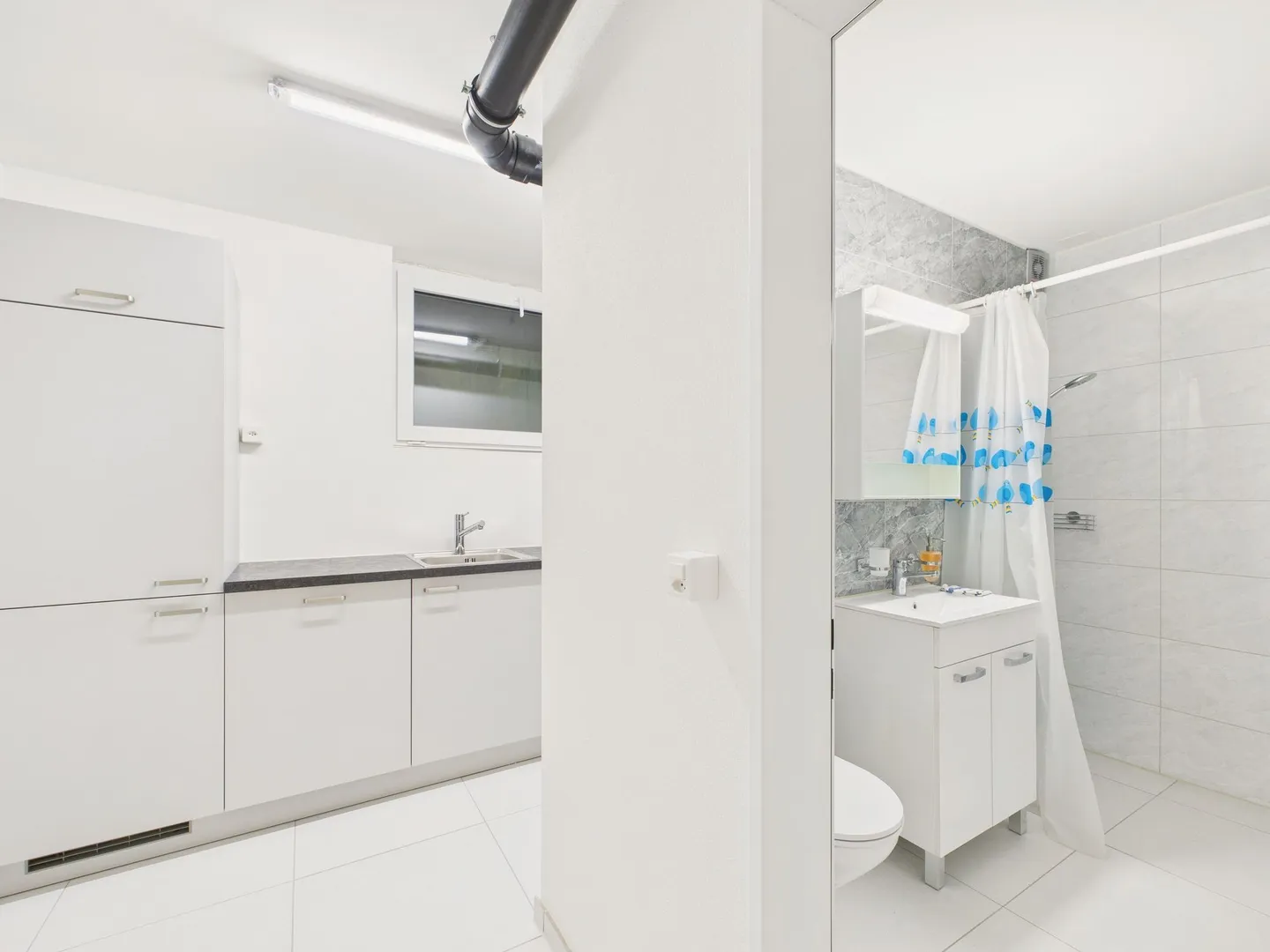 Spazio commerciale moderno con possibilità di utilizzo versatile in una posizione tranquilla - Foto 7 di 8