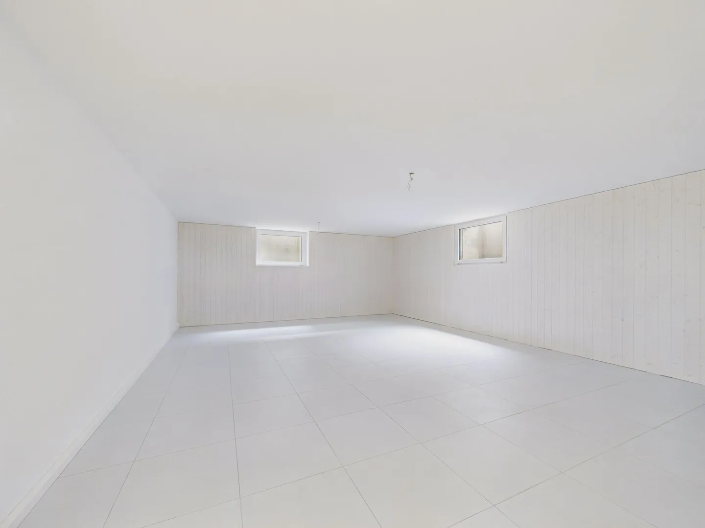 Spazio commerciale moderno con possibilità di utilizzo versatile in una posizione tranquilla - Foto 1 di 8