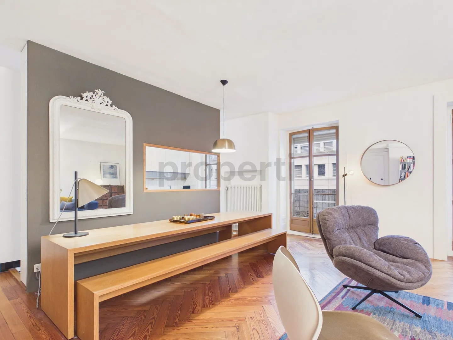 Geräumige 6-Zimmer elegante möblierte Wohnung mit Balkon, Genf - Foto 2 von 13