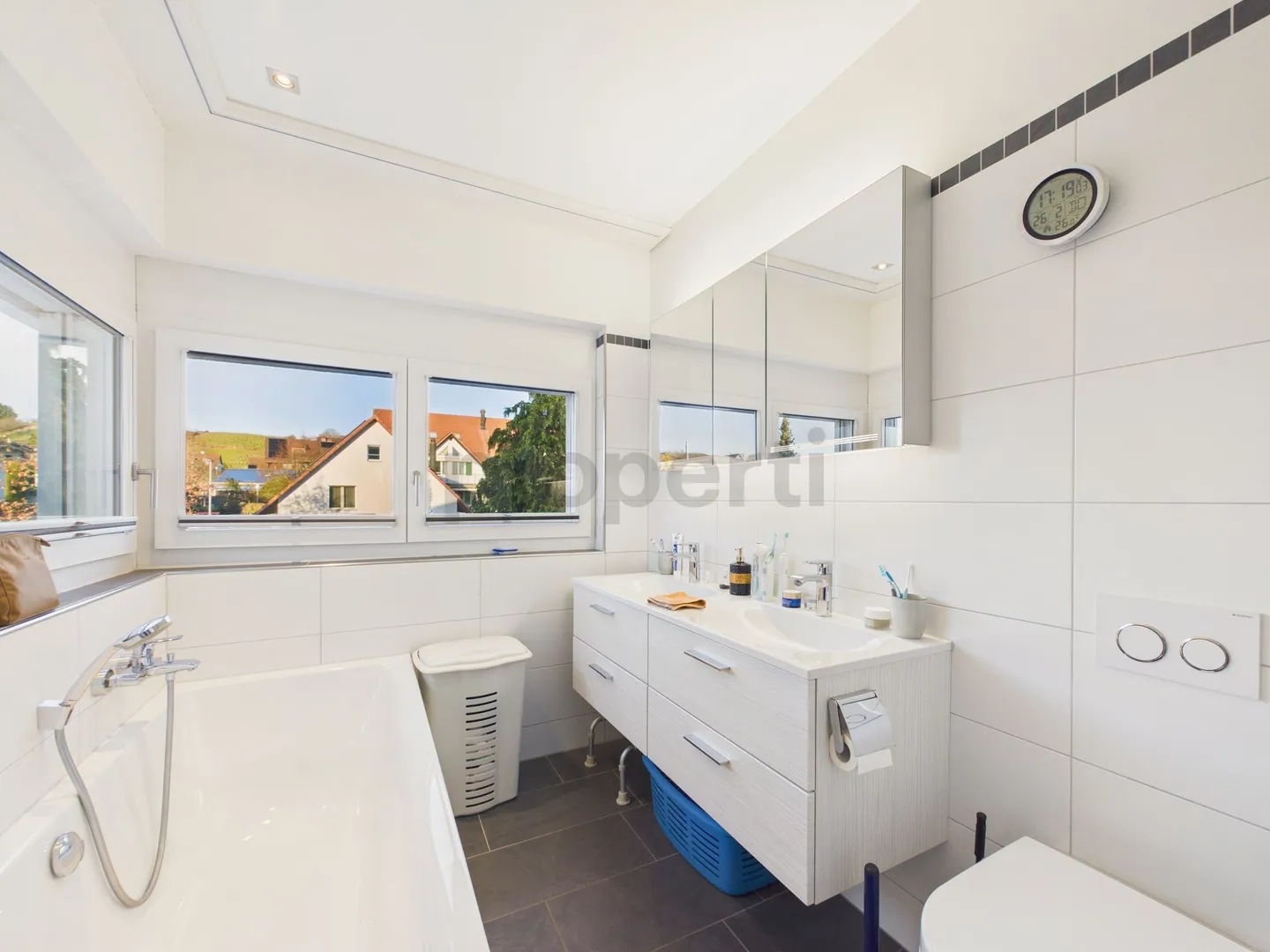 Appartement moderne de 4,5 pièces avec balcon, Dachsen - Photo 10 sur 11