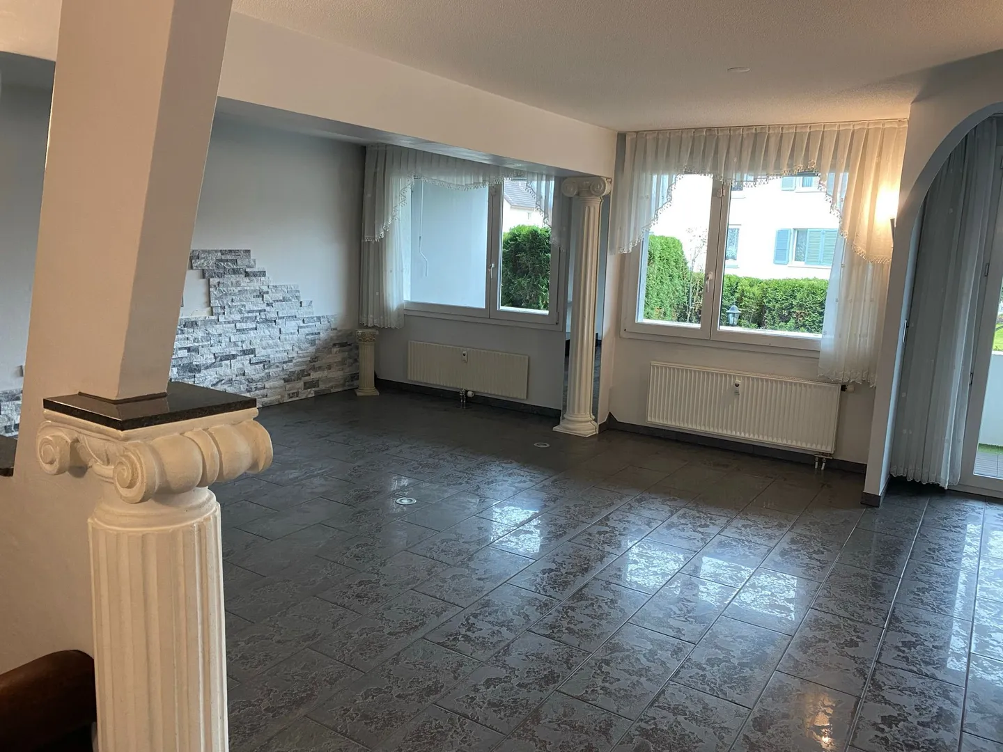 Modernes Apartment mit Garten - Foto 10 von 13