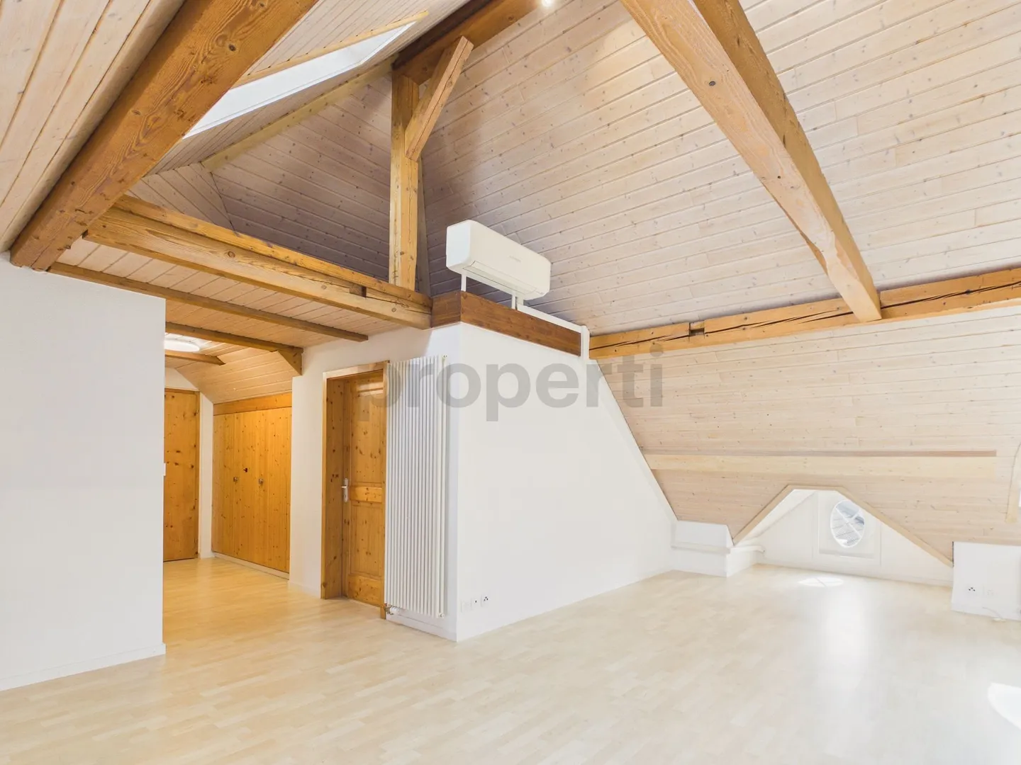 Appartement 3 pièces élégant avec climatisation, Matzingen - Photo 2 sur 9