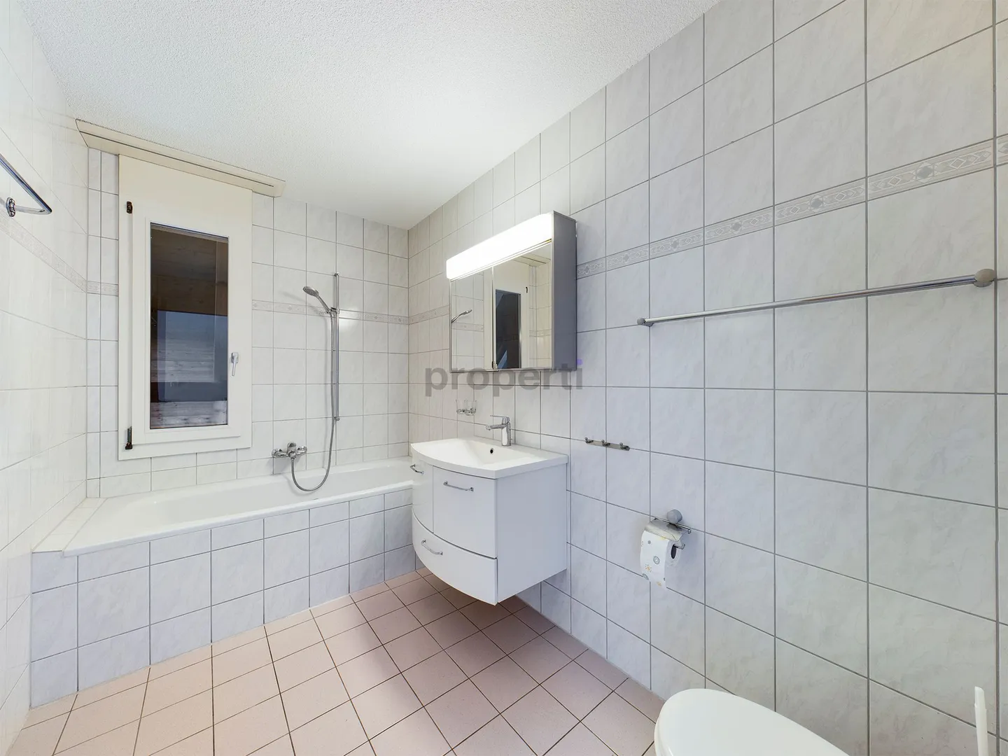 Maison de ville moderne de 4,5 pièces avec balcon, Dürrenroth - Photo 8 sur 13