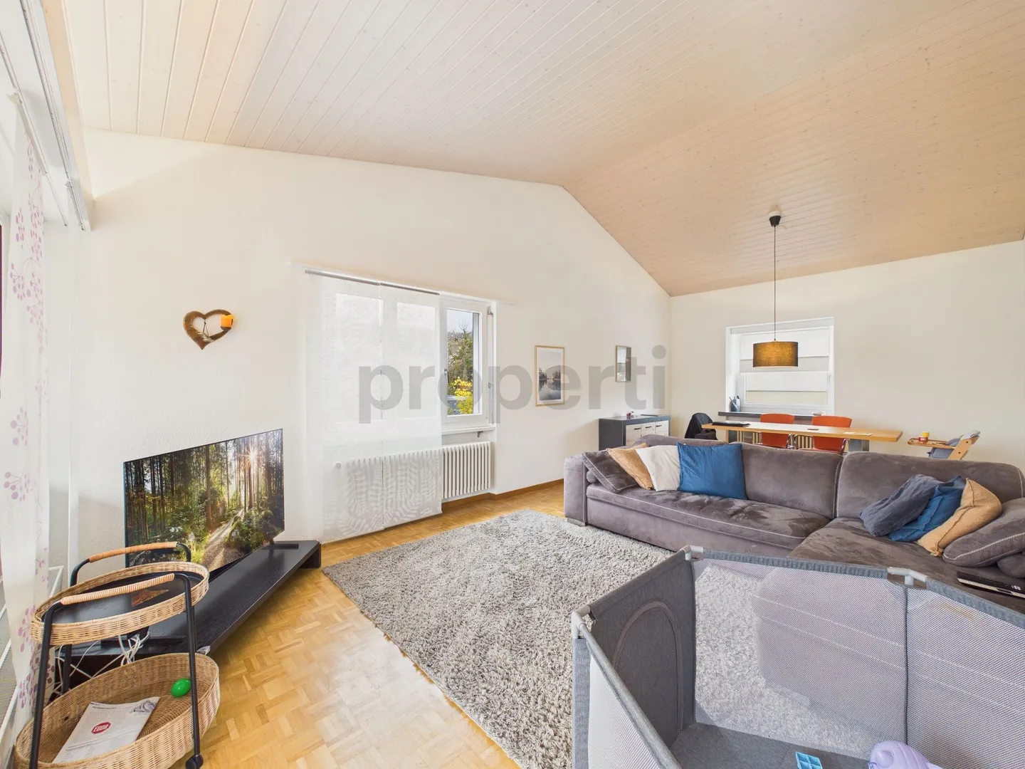 Charmantes Einfamilienhaus in Ehrendingen - Foto 2 von 13