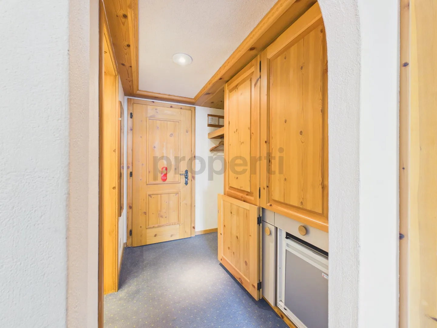 Bright 1.5-room apartment with balcony, Davos Dorf - Photo 6 of 13
