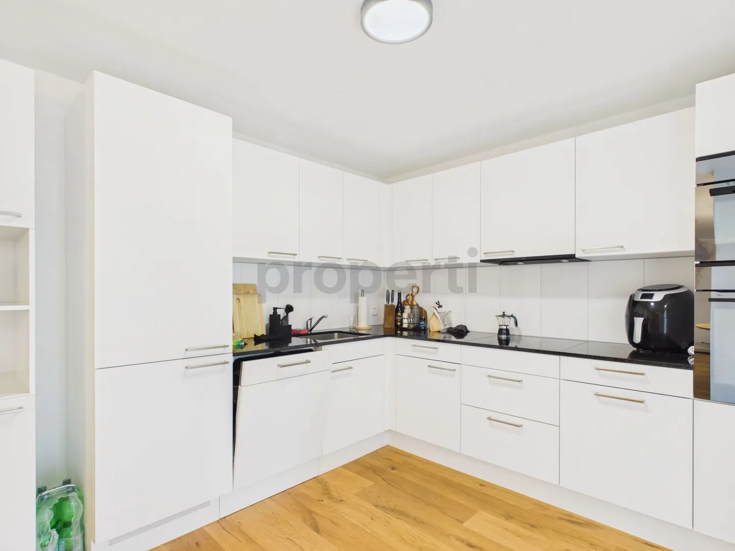 Renovierte 3.5-Zimmer-Wohnung mit privatem Gartensitzplatz - Foto 4 von 11