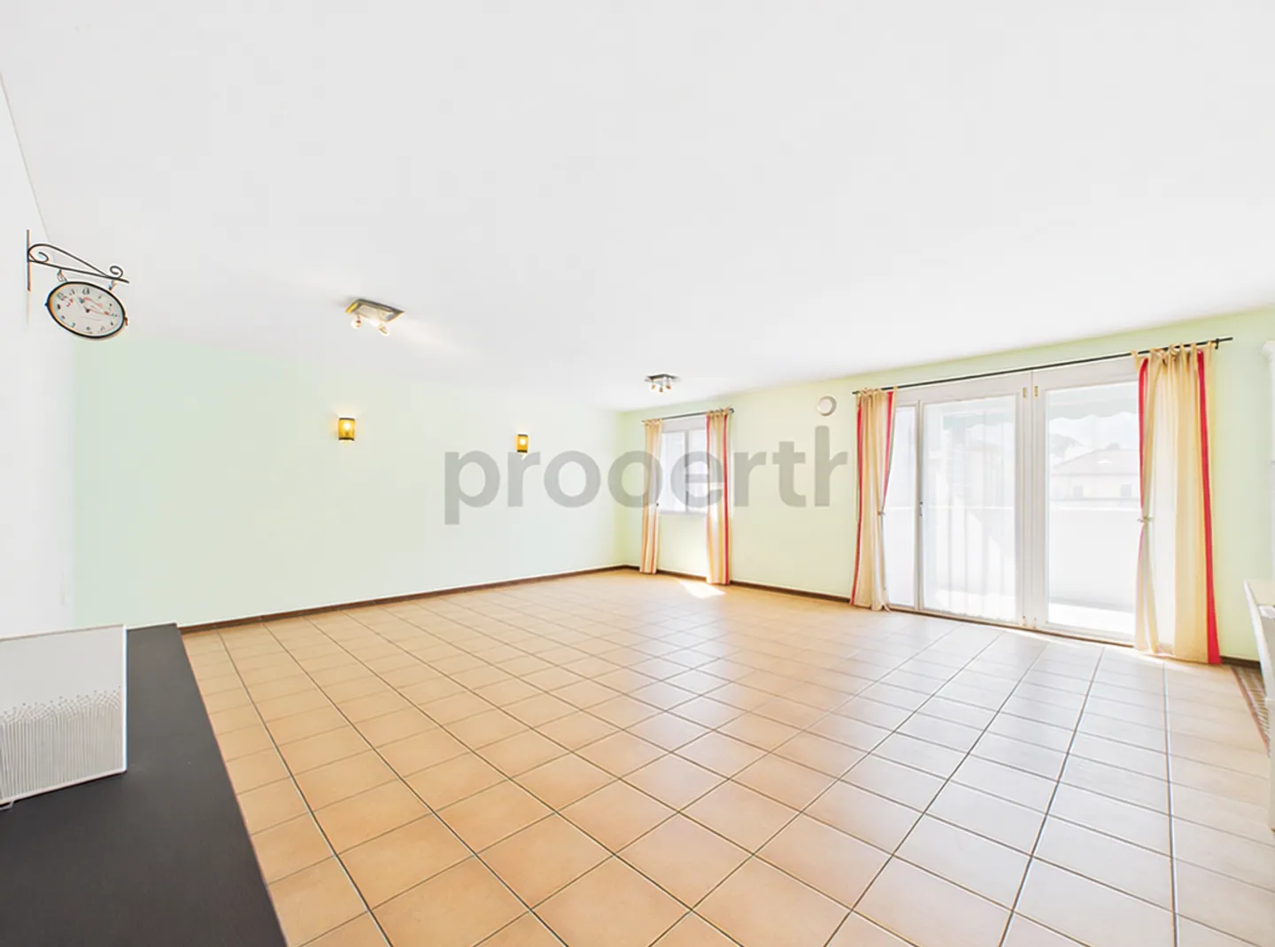 Exclusive 4.5-room apartment in Bellinzona, TI - Modern comfort in a central location - Photo 1 of 9