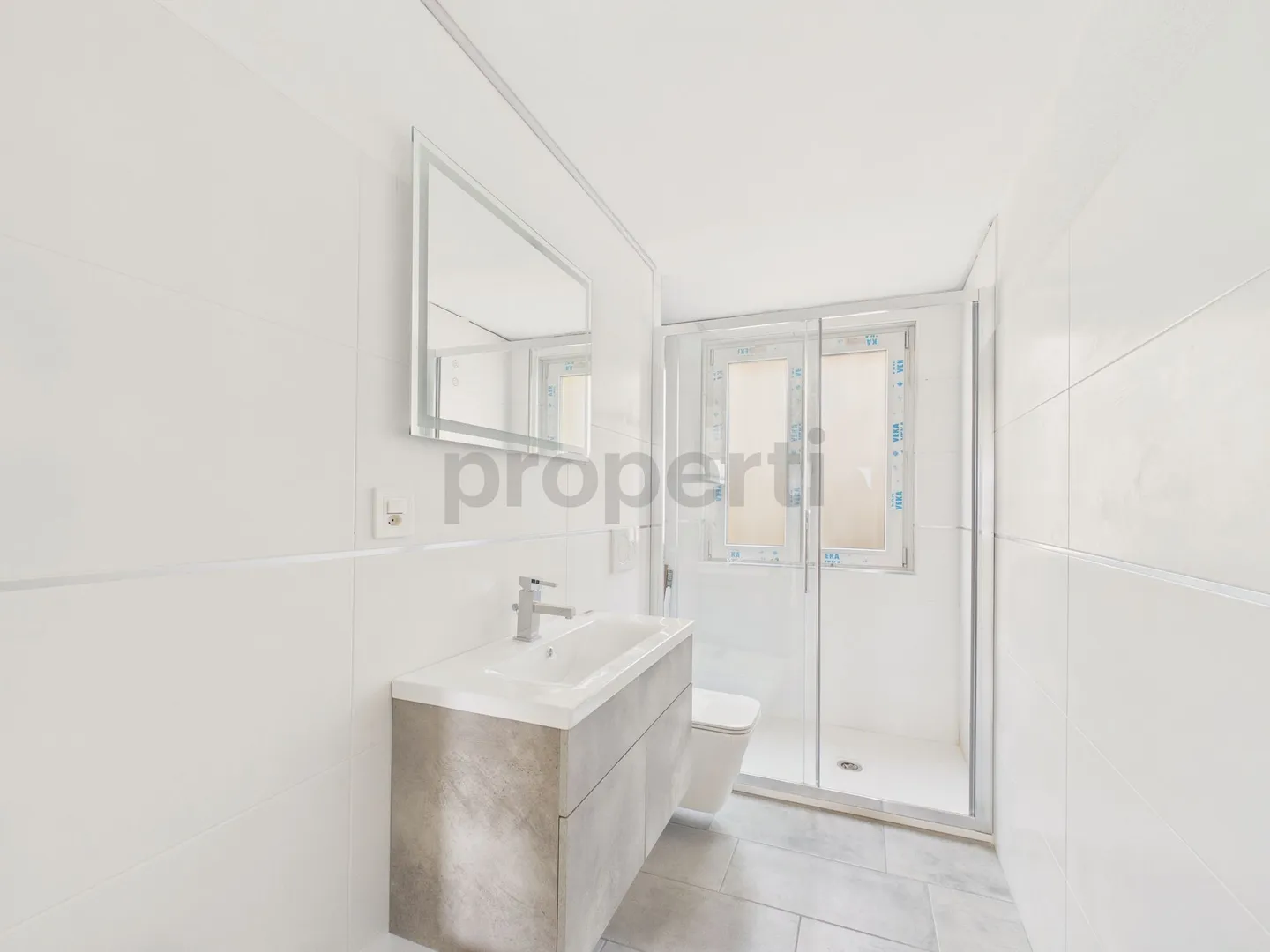 Moderne Villa mit atemberaubendem Blick, Val Mara-Rovio - Foto 9 von 13