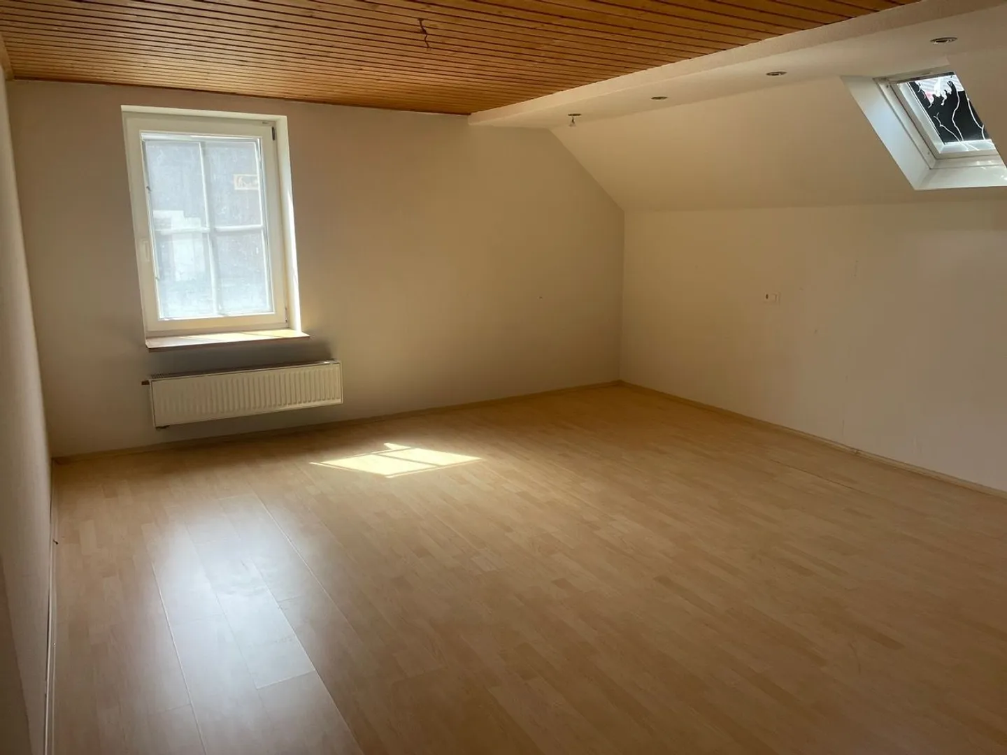 Casa colonica di 4 stanze vicino a scuole e mezzi pubblici, Wegenstetten - Foto 4 di 7