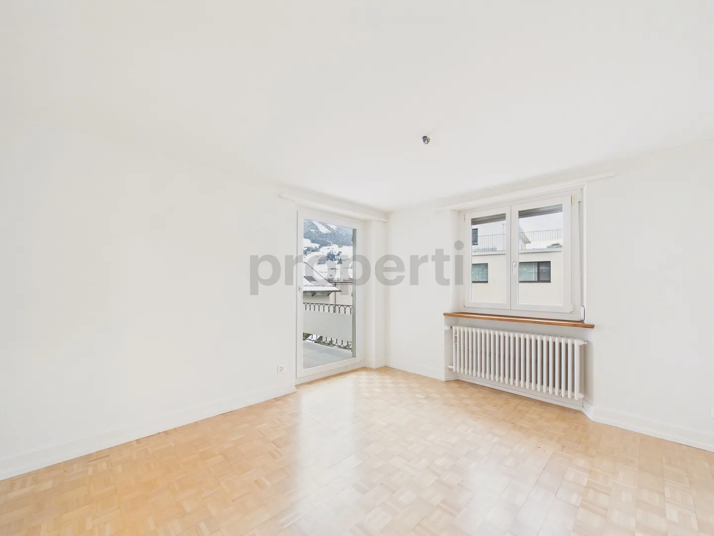 Appartamento moderno con 4 stanze e balcone, Ibach - Foto 7 di 9