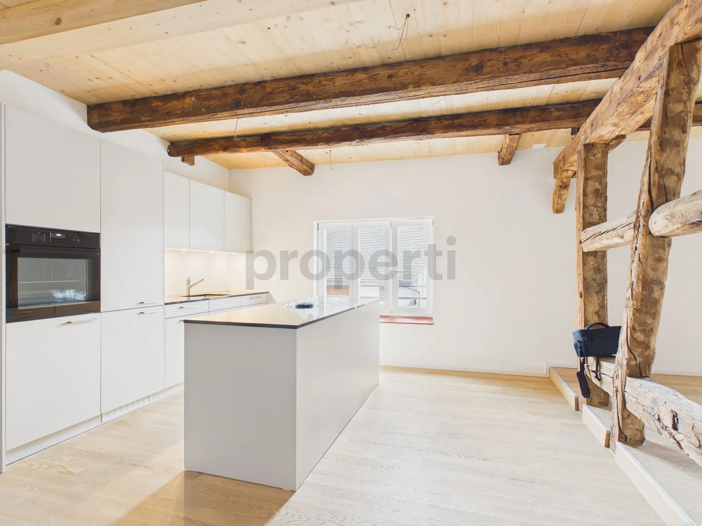 Appartement unique de 3,5 pièces avec caractère historique - Photo 6 sur 11