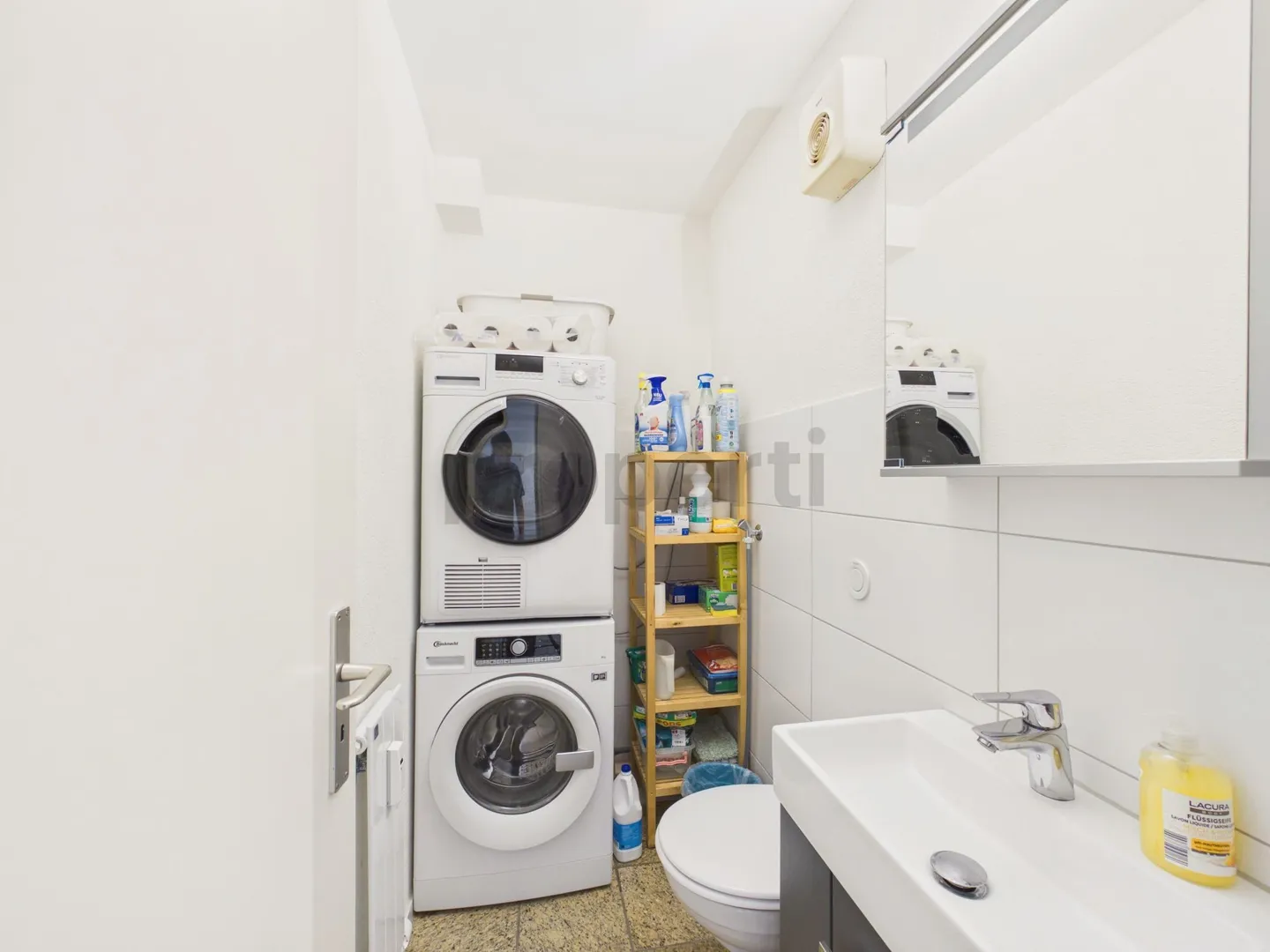 Modernes 3.5-Zimmer-Apartment mit Balkon, Liestal - Foto 9 di 13